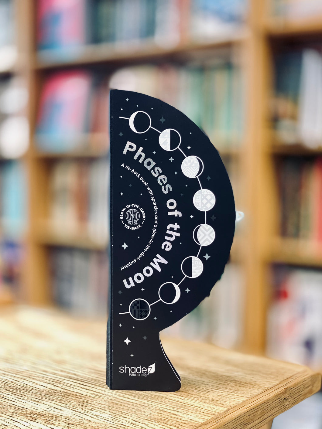 PHASES OF THE MOON – A TIE-BACK, GLOW-IN-THE-DARK BOOK